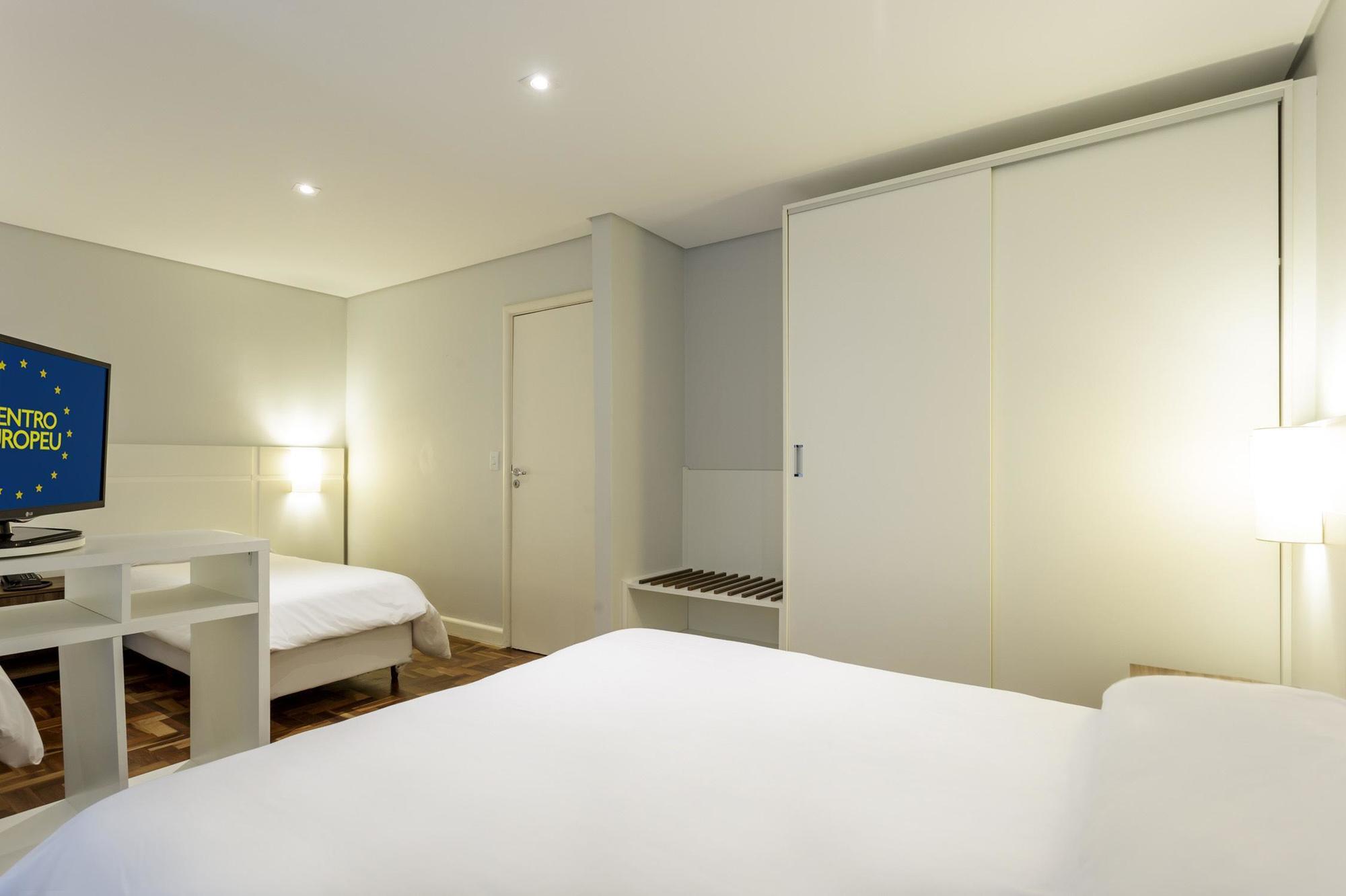 Hotel Centro Europeu Curitiba Ngoại thất bức ảnh