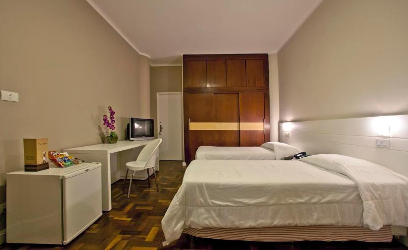 Hotel Centro Europeu Curitiba Ngoại thất bức ảnh